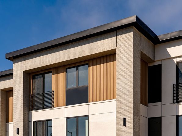 1111 Torrey Pines Rd SUITE 200