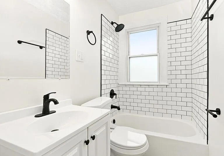 397 Catherine St #1 — Photo 8