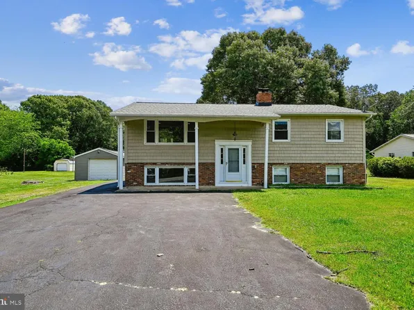7879 Elizabeth Rd, Pasadena, MD 21122