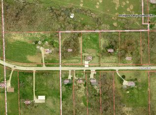 905 Vista Rd, Ely, IA 52227