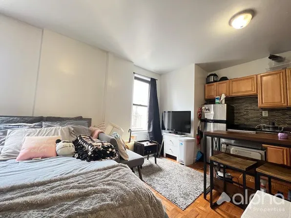 332 East 95th Street image 1 of 9