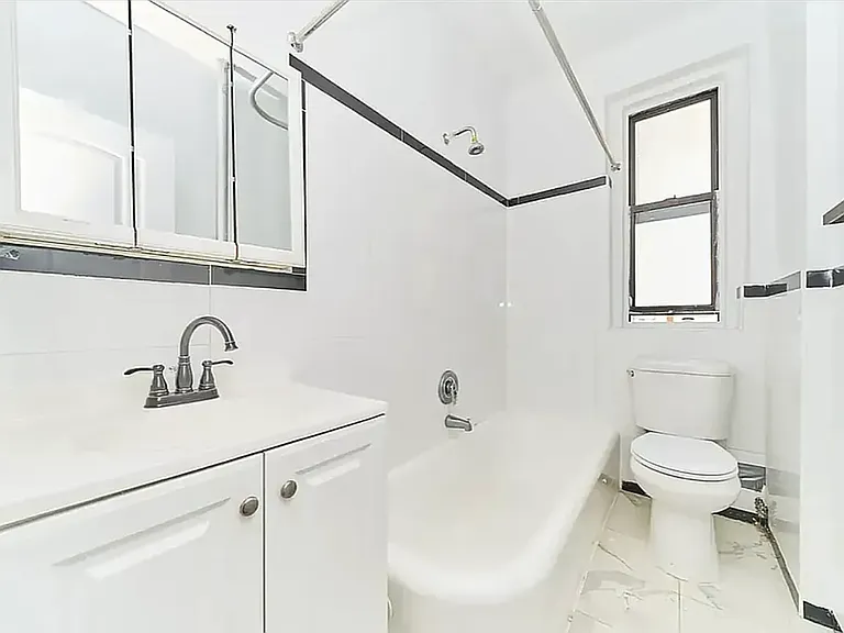 13 Cumming St #5G — Photo 7