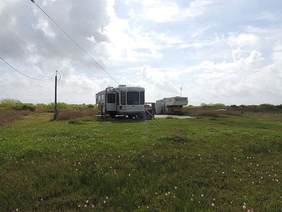 5th image of 1561 County Road 314 E