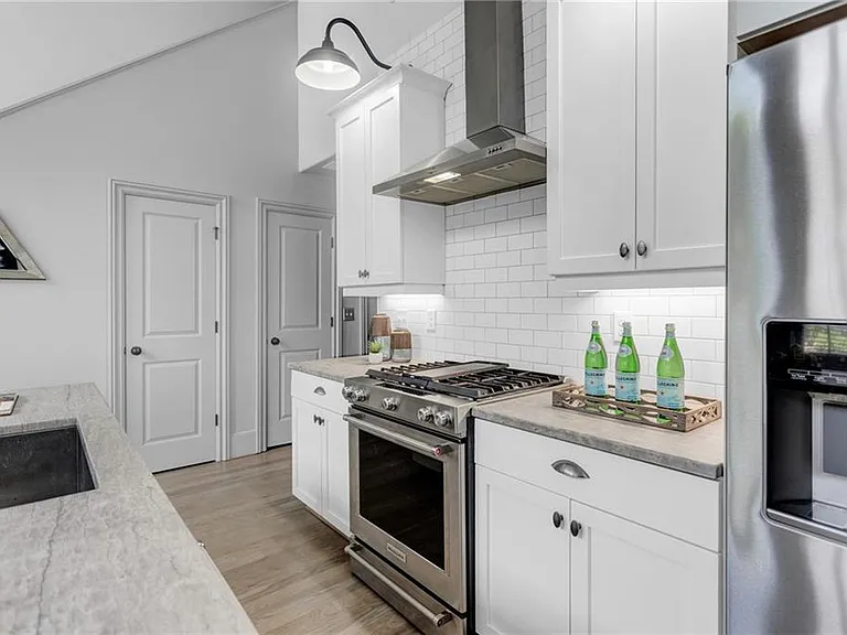 528 Bismark Rd NE — Photo 15