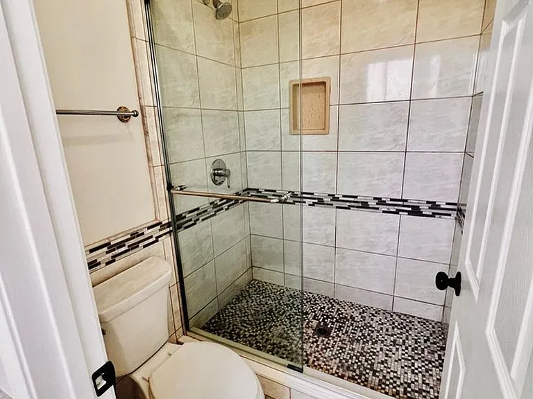 937 Shadow Lake Dr — Photo 15