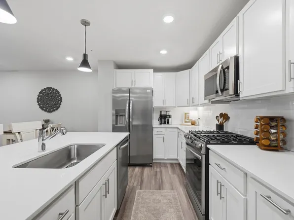 21866 Denton Ave, Farmington, MN 55024