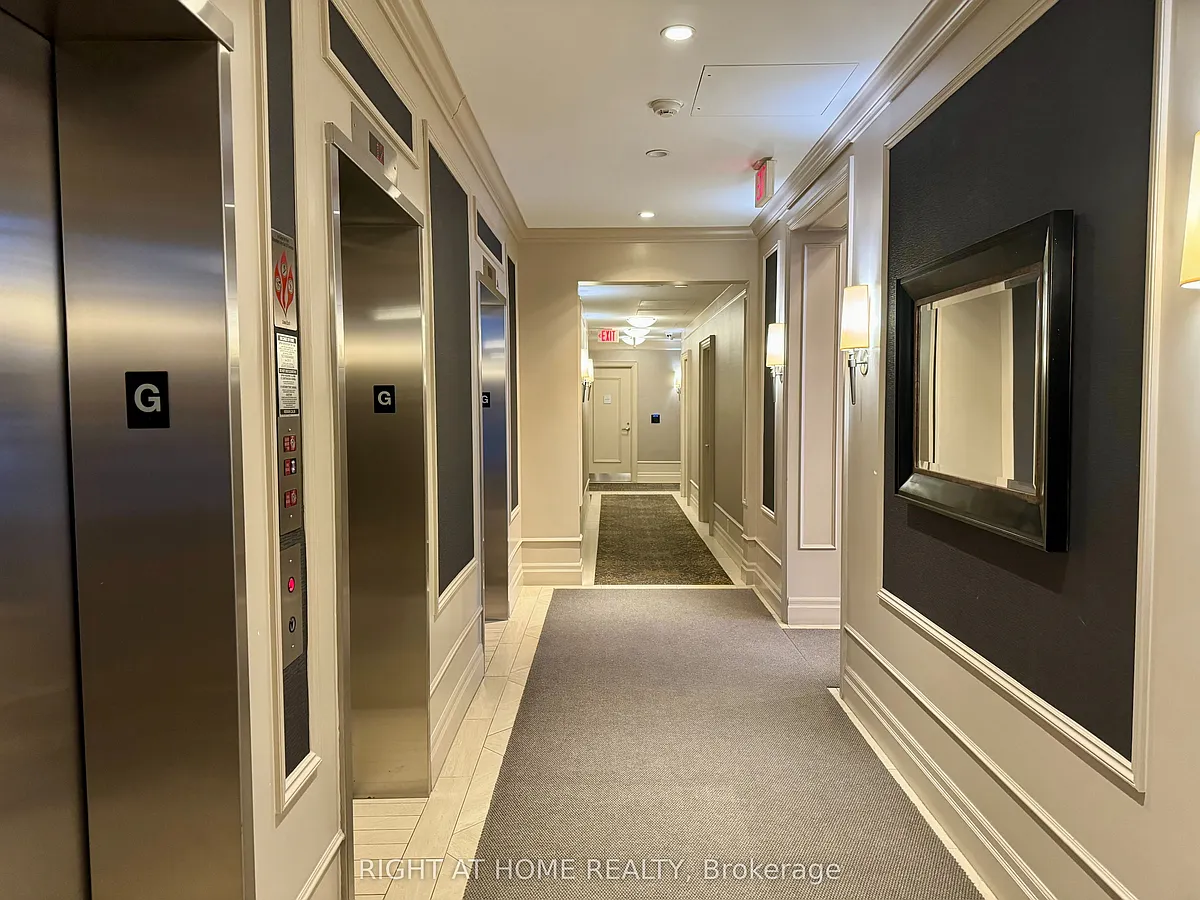 Building Photo - 38 Fontenay Ct