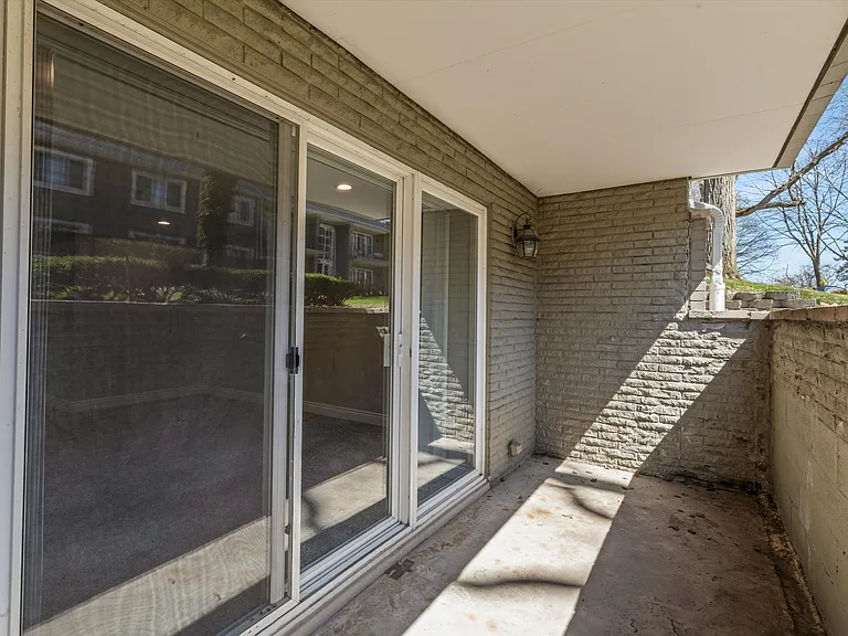 1113 N Old Woodward Ave #78 — Photo 24