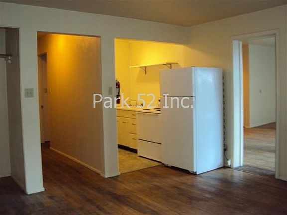 3rd image of 753 1/2 St Helens Ave APT 2