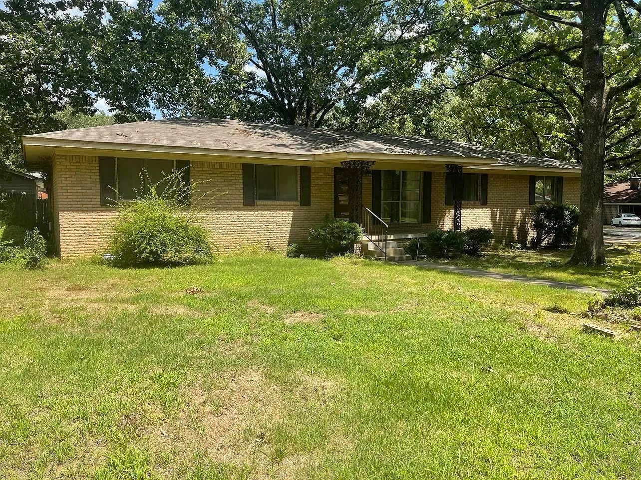 4 bed, 1568 sqft, $1,500 — Photo 2