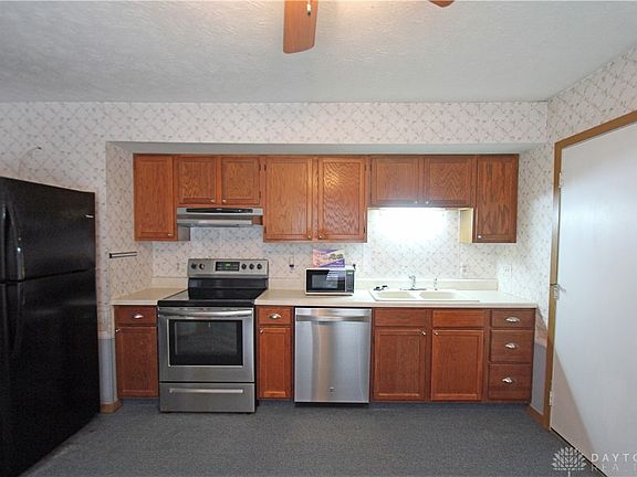 5th image of 1833 W Parkway Dr
