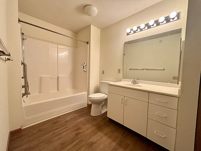 1048 Enterprise Dr #206 — Photo 7