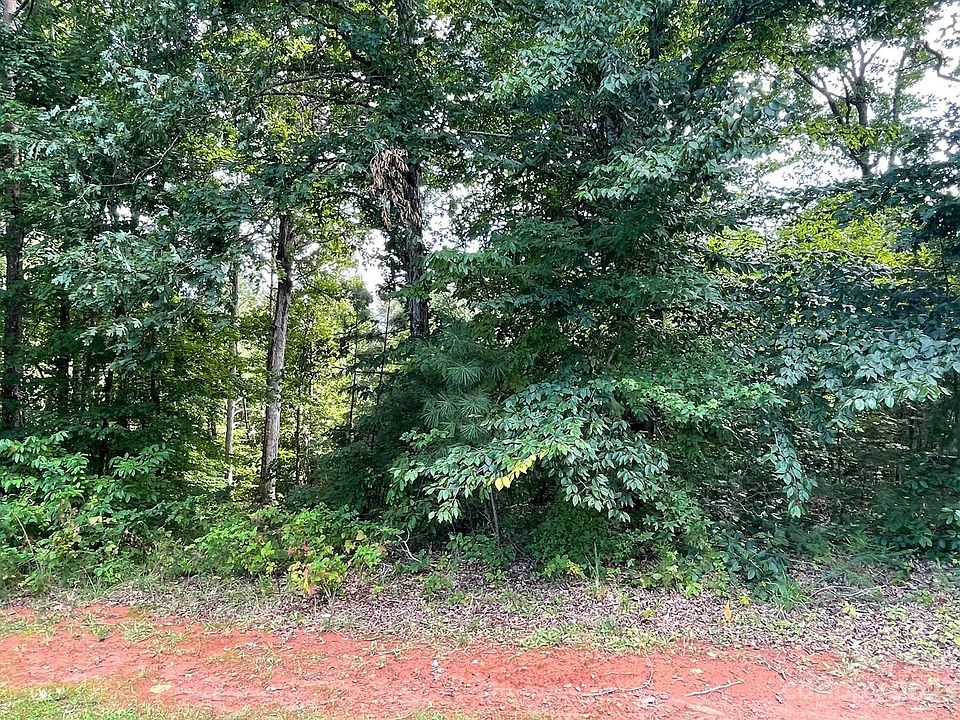 2nd image of 335 Chisholm Trl