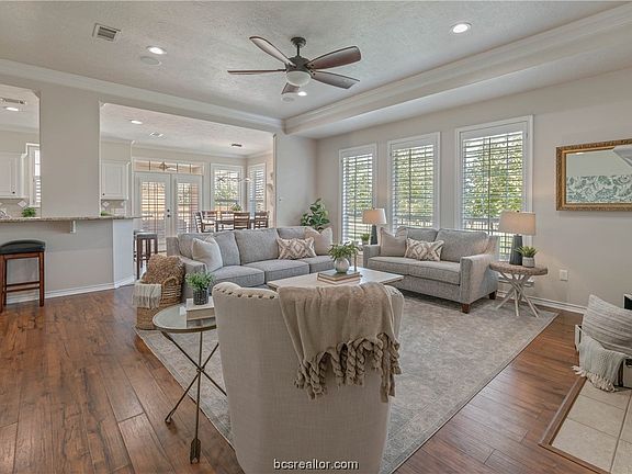4th image of 1411 Stonebridge Ct