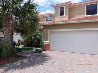 7317 Bristol Cir, Naples, FL 34120