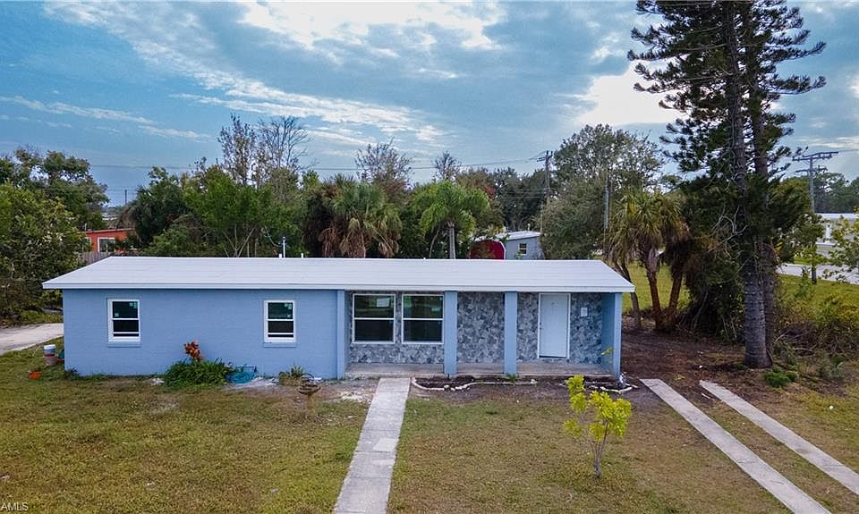 1st image of 13500 Tamiami Trl