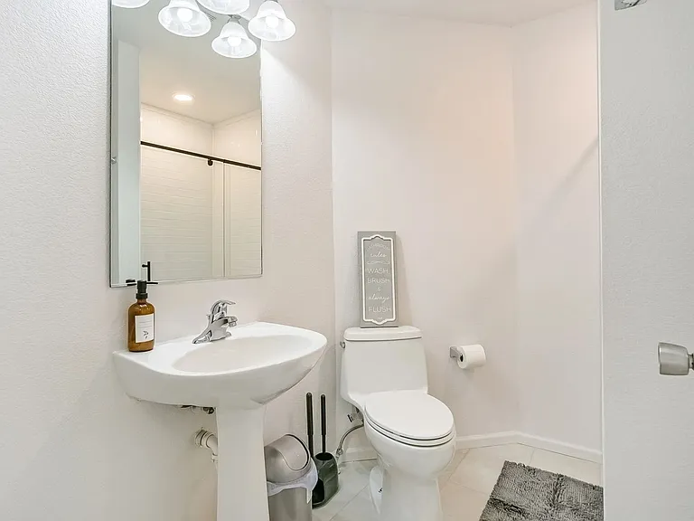 5178 N Netherland St — Photo 13