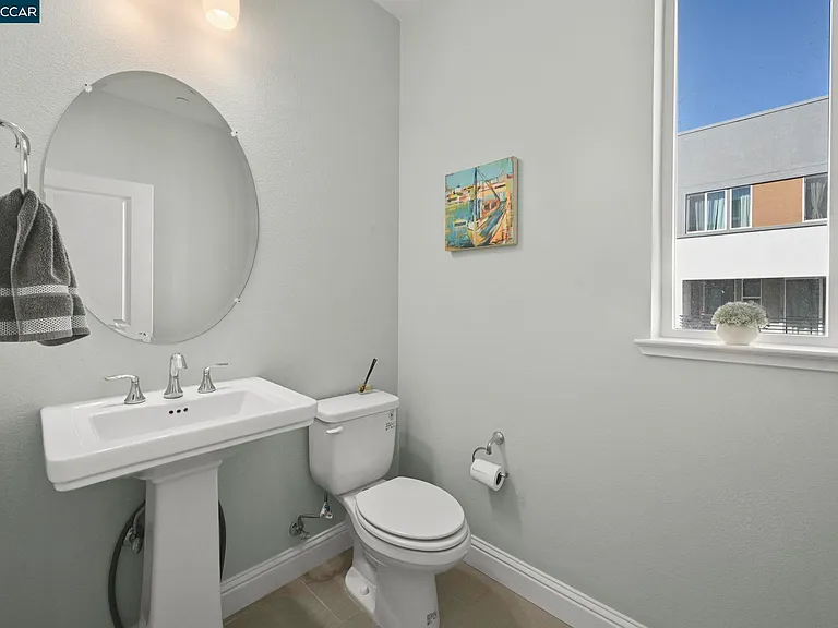 3923 Meridian St — Photo 18