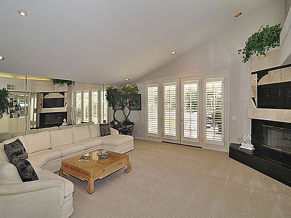 4th image of 4284 Park Paloma