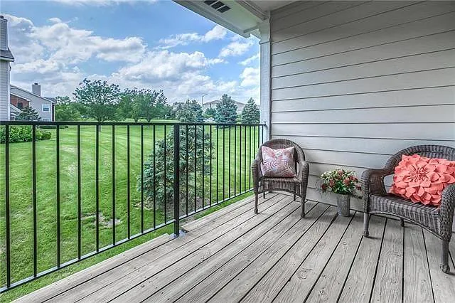 11610 Tomahawk Creek Pkwy — Photo 16