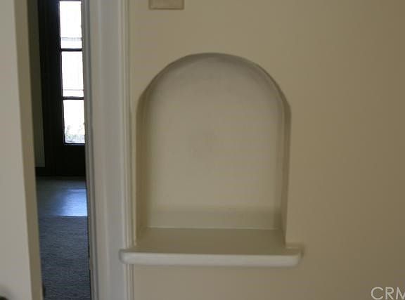 4th image of 541 E McKinley Ave