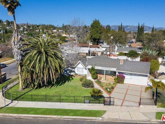 21901 Chase St, Canoga Park, CA 91304