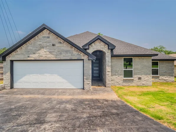 4301 N Chisholm Trl, Granbury, TX 76048