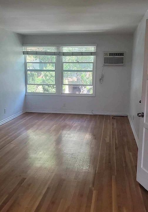 1st image of 1645 N Vista St APT 4