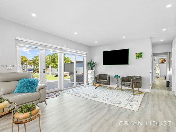 4th image of 3341 NW 20th St