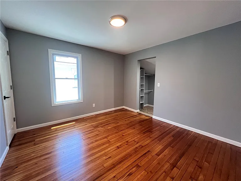 79 Evangeline St — Photo 8