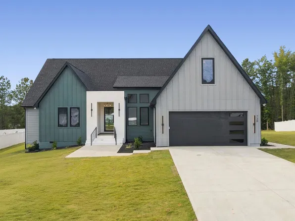 738 New South Ct, Wellford, SC 29385