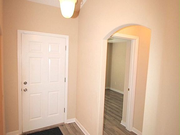 4th image of 105 Smith Trl