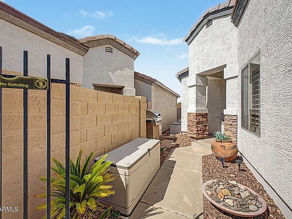 3rd image of 3312 E MALDONADO Drive