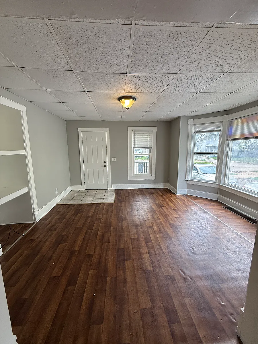 Building Photo - 919 Osborne St #1