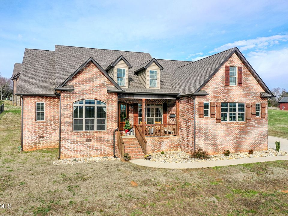 1st image of 827 Brookshire Blvd
