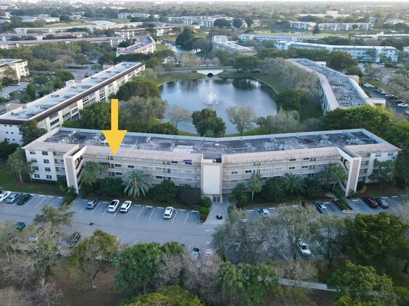 2305 Lucaya Lane #D4, Coconut Creek, FL 33066