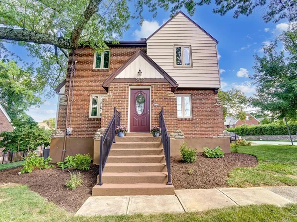 2922 Mapleleaf Ave, Cincinnati, OH 45212