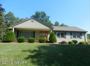 106 Bennett Dr, Williamsport, PA 17701