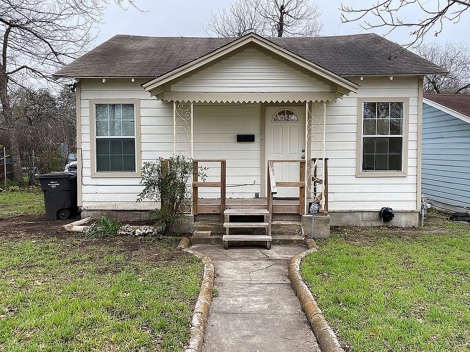 1st image of 214 Koehler Ct