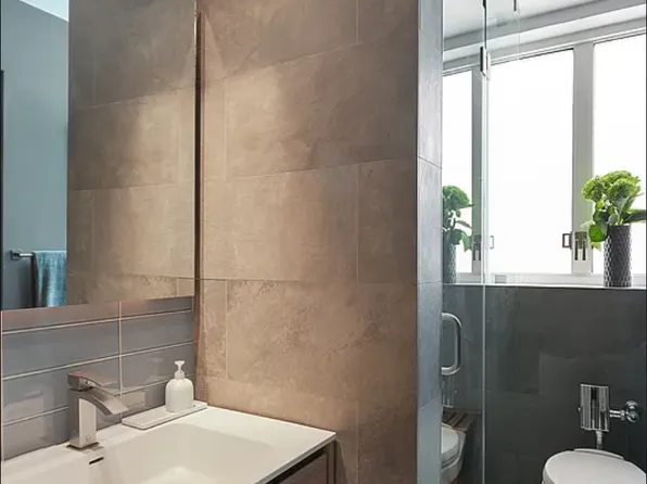 200 West 20th Street image 6 of 8