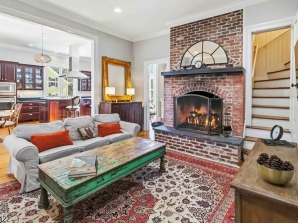 21 Franklin Pl, Morristown Town, NJ 07960