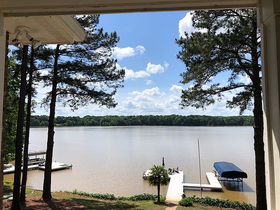 3rd image of 2041 Parks Mill Dr