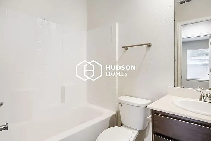 1614 Bryan Ave #B — Photo 13