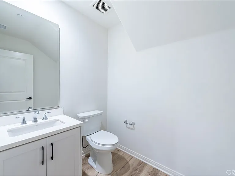 115 Okra — Photo 6