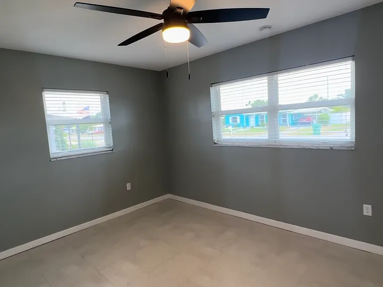 22320 Lasalle Rd — Photo 6