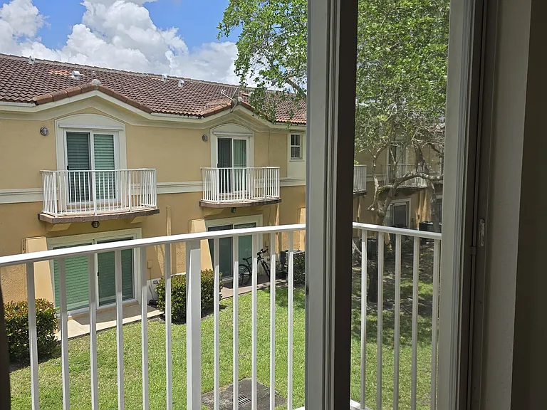 3194 SW 128th Ter #143 — Photo 10