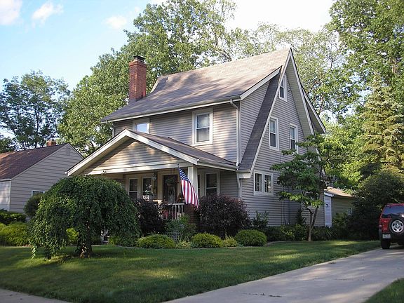2nd image of 2353 19th St