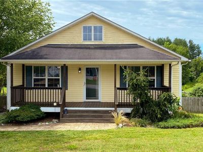 400 Creekview Dr, Kernersville, NC, 27284