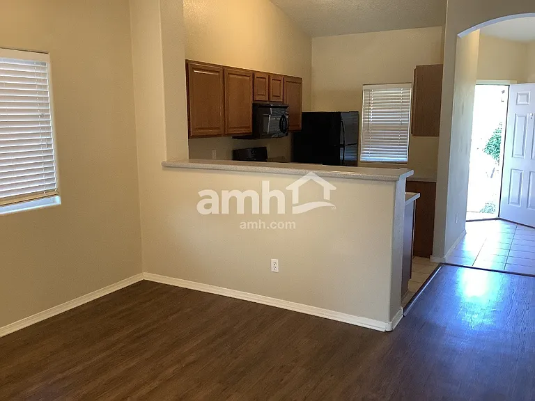 11016 Segunda St NW — Photo 4