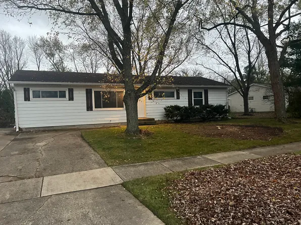 36423 N Douglas Ter, Gurnee, IL 60031